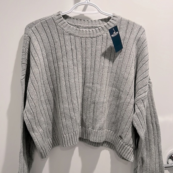 Hollister Sweaters - Hollister Women’s Ribbed Crewneck Sweater Gray XS